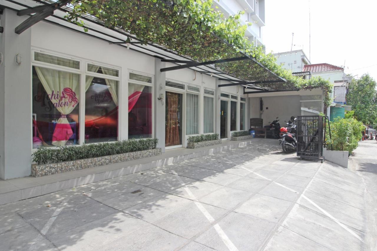 Reddoorz Near Solo Balapan Station Hotel Ngoại thất bức ảnh